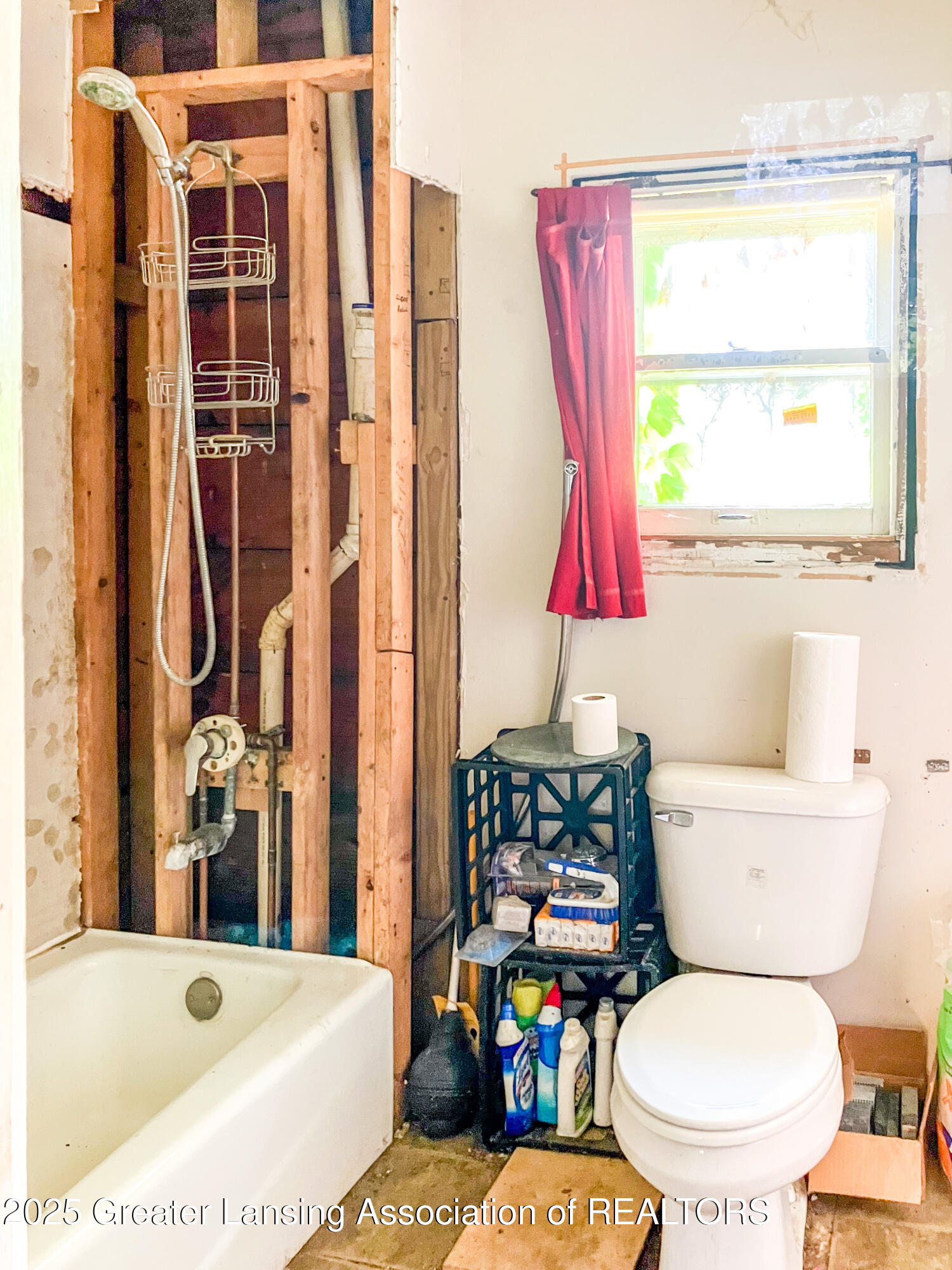 2812 Pleasant Grove Road Lansing, MI 48910 - Photo 21 of 28 Bathroom