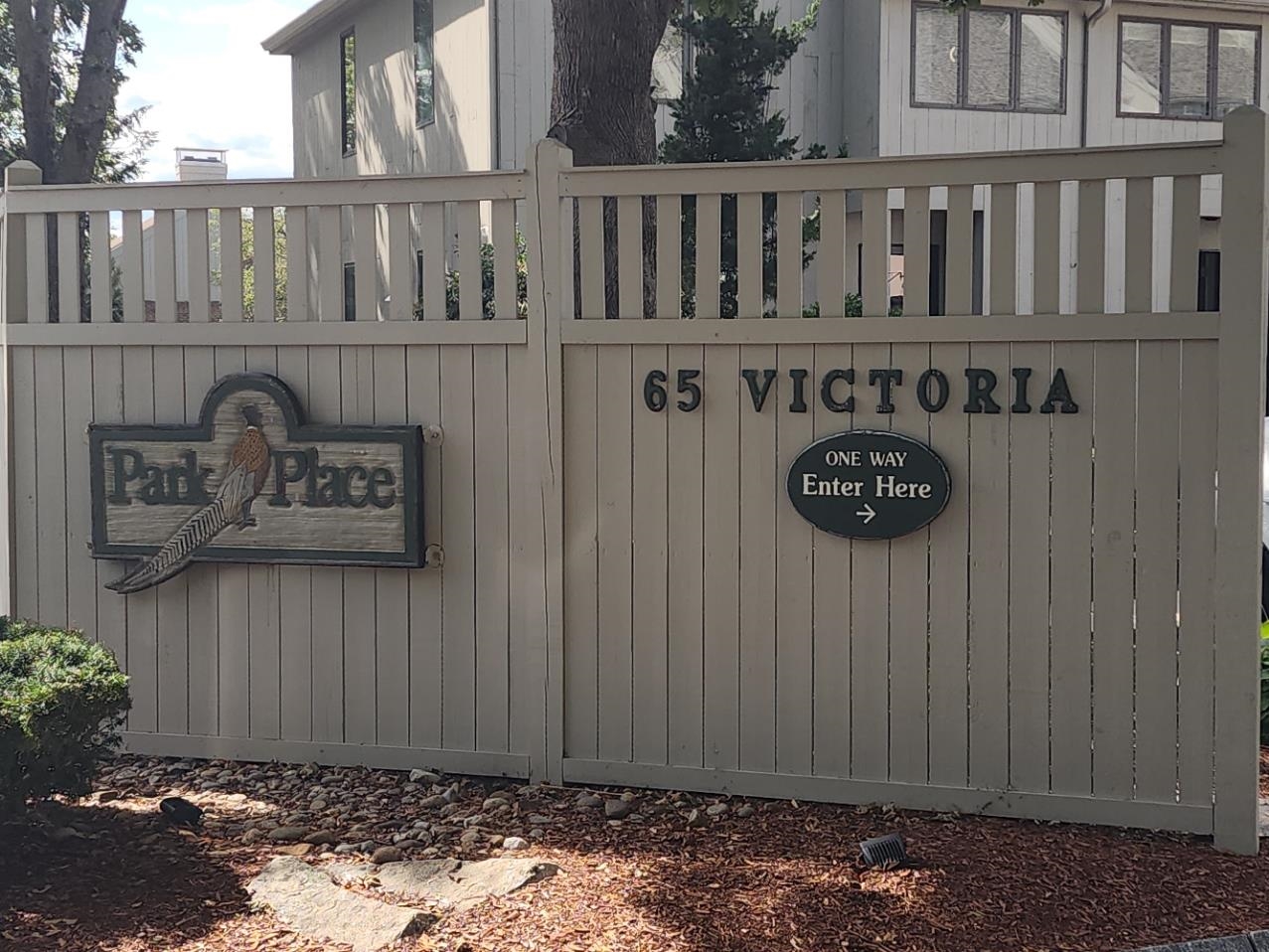 65 Victoria Street, Unit 45 Manchester, NH 03104 - Photo 2 of 50