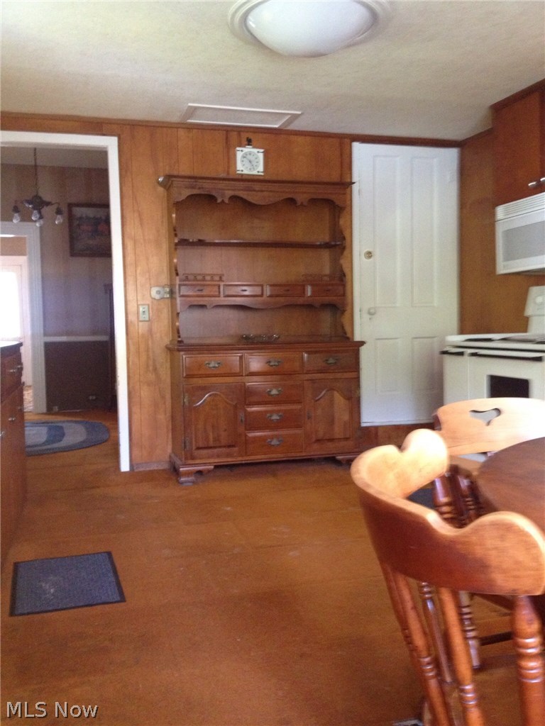 29121 Chardon Road Wickliffe, OH 44092 - Photo 8 of 24 Gallery Image 8