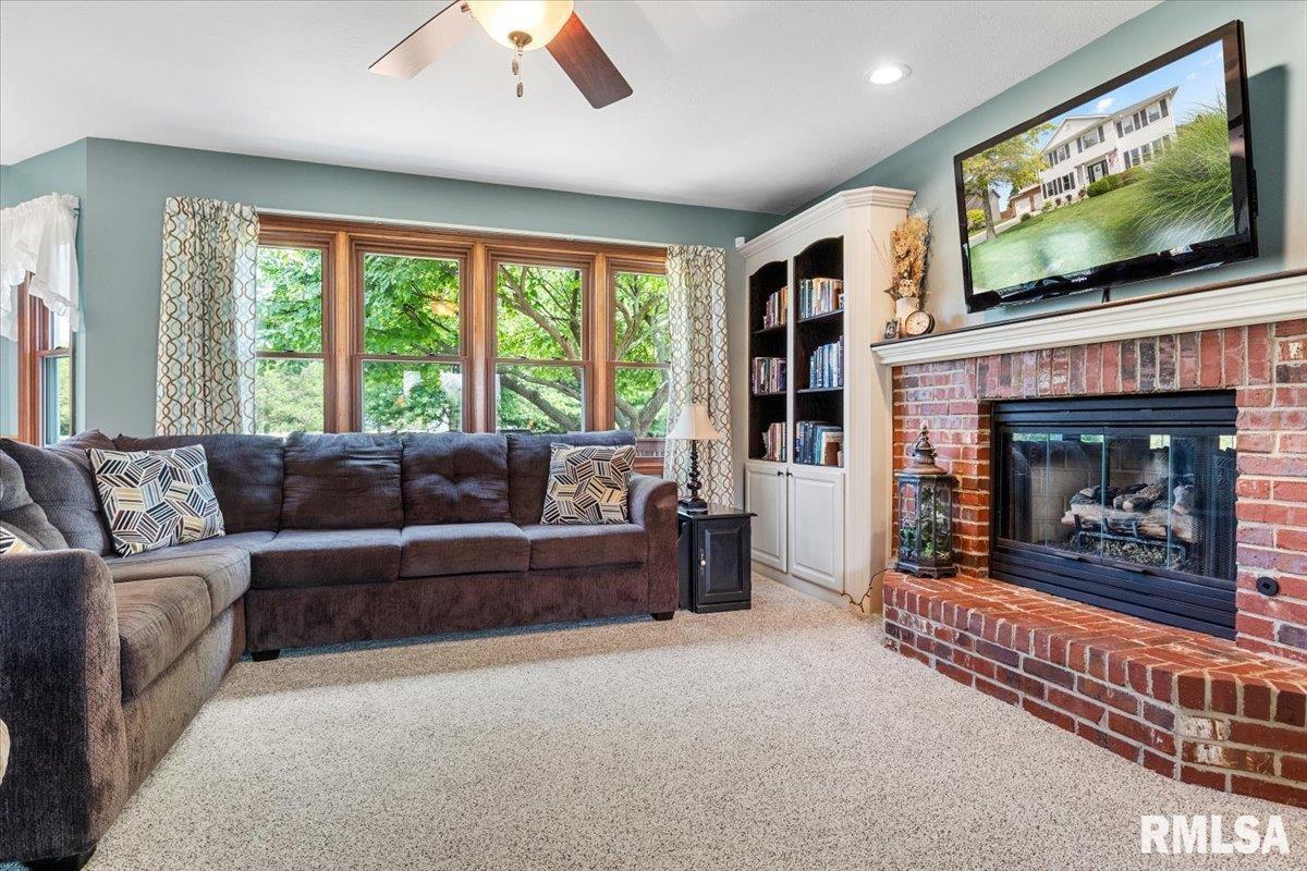 2316 Redlands Drive Springfield, IL 62711 - Photo 11 of 57 Gallery Image 11