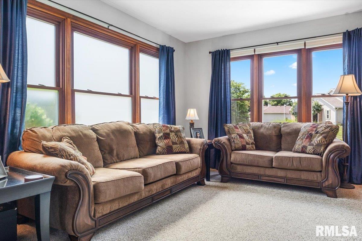 2316 Redlands Drive Springfield, IL 62711 - Photo 12 of 57 Gallery Image 12
