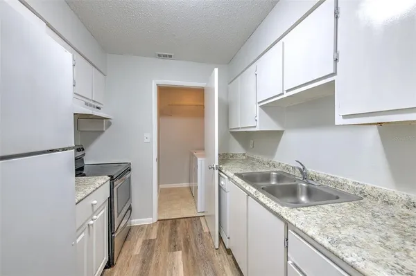 $1,650 | 13403 Arbor Pointe Circle, Unit 304, Tampa, FL 33617