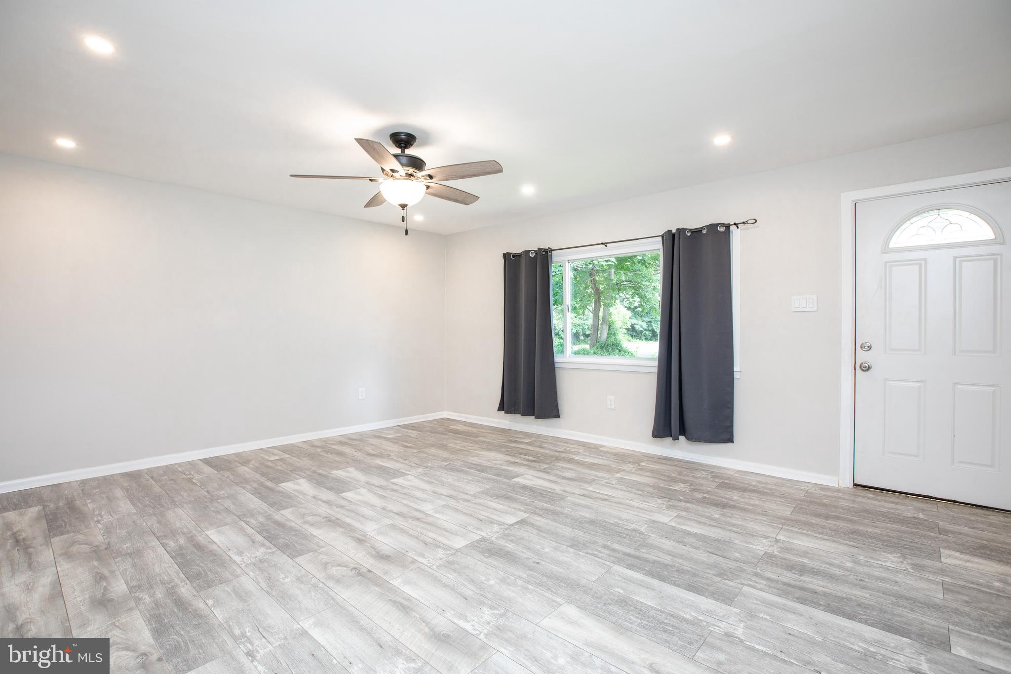 2100 Old York Road Burlington, NJ 08016 - Photo 4 of 27