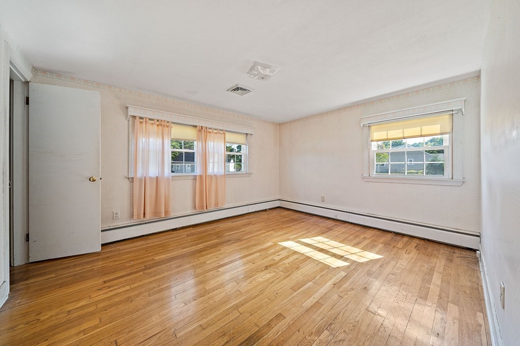 21 Hazelmoor Road Yarmouth, MA 02664 - Photo 11 of 24