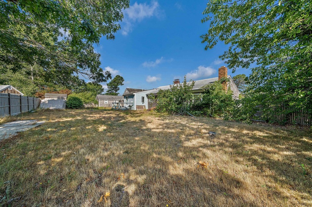 21 Hazelmoor Road Yarmouth, MA 02664 - Photo 20 of 24