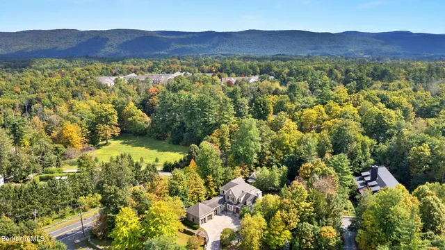 $4,950,000 | 1 Pinecroft Drive, Lenox, MA 01240