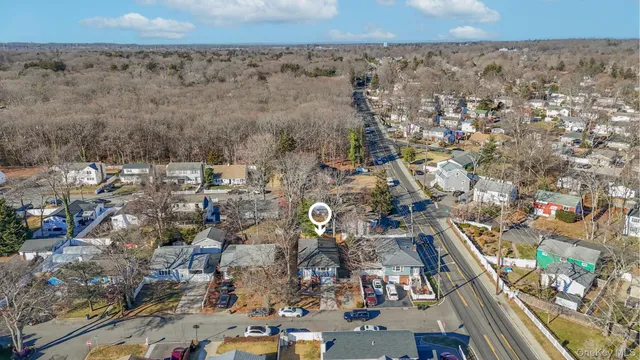 $649,000 | 3 Healy Street, Huntington, NY 11743