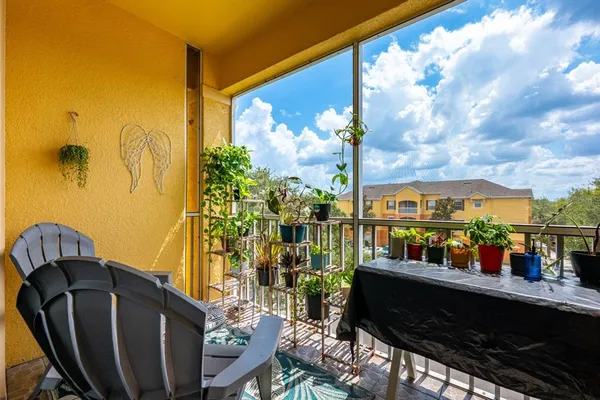 $250,000 | 6335 Contessa Drive, Unit 301, Orlando, FL 32829
