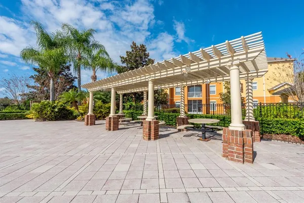 $250,000 | 6335 Contessa Drive, Unit 301, Orlando, FL 32829