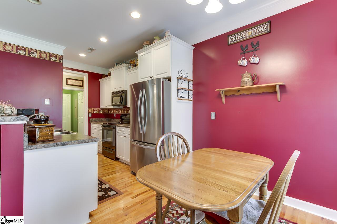 108 Ridge Drive Laurens, SC 29360 - Photo 12 of 36