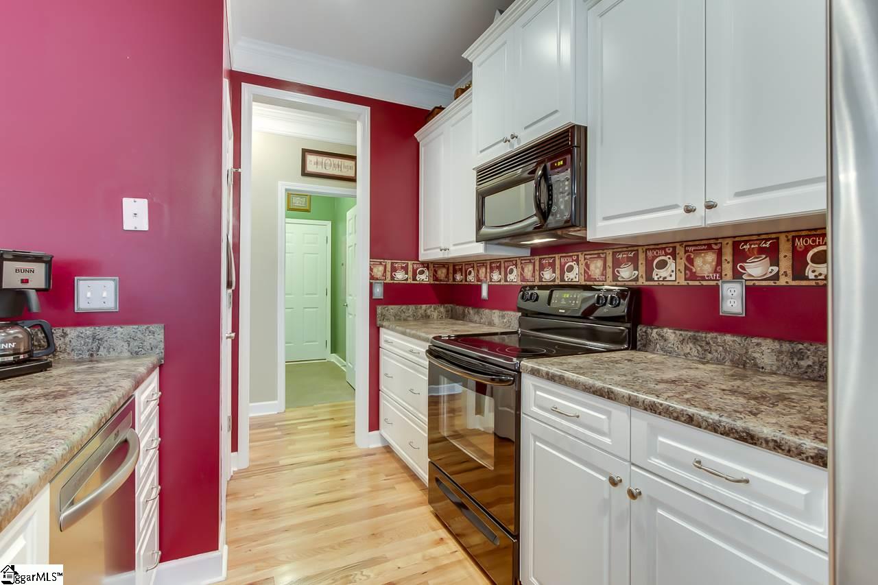 108 Ridge Drive Laurens, SC 29360 - Photo 15 of 36