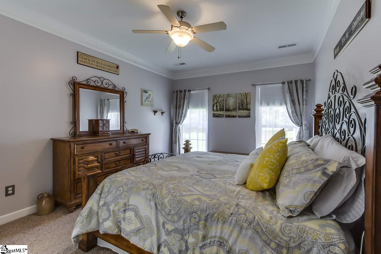 108 Ridge Drive Laurens, SC 29360 - Photo 20 of 36