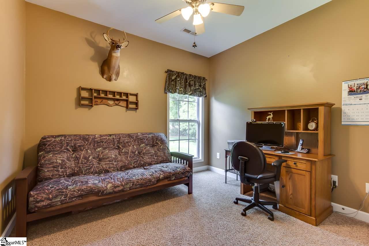 108 Ridge Drive Laurens, SC 29360 - Photo 28 of 36