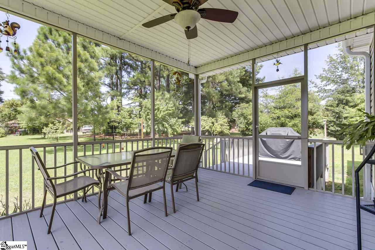 108 Ridge Drive Laurens, SC 29360 - Photo 30 of 36
