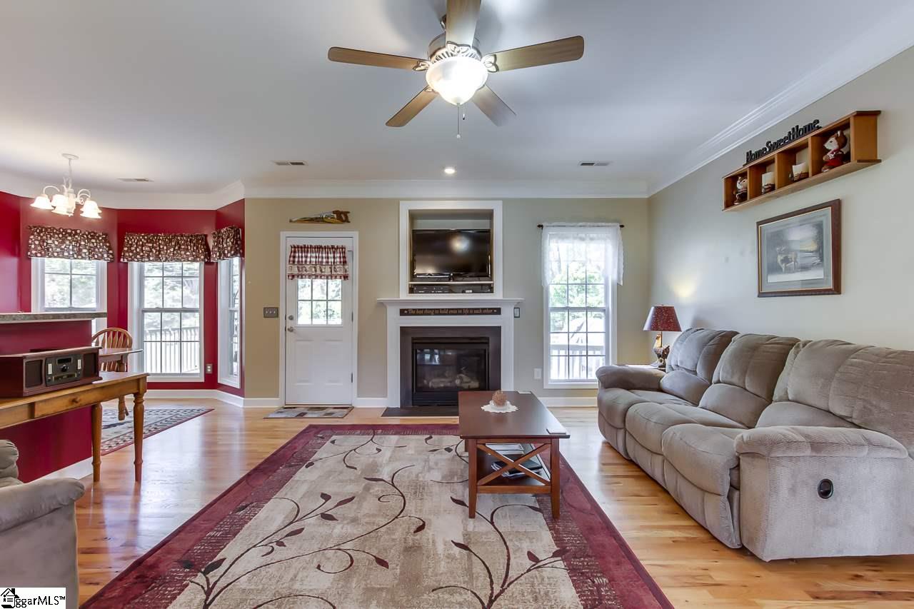 108 Ridge Drive Laurens, SC 29360 - Photo 7 of 36