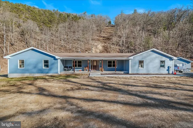 $459,000 | 1920 Sir Johns Run Road, Berkeley Springs, WV 25411
