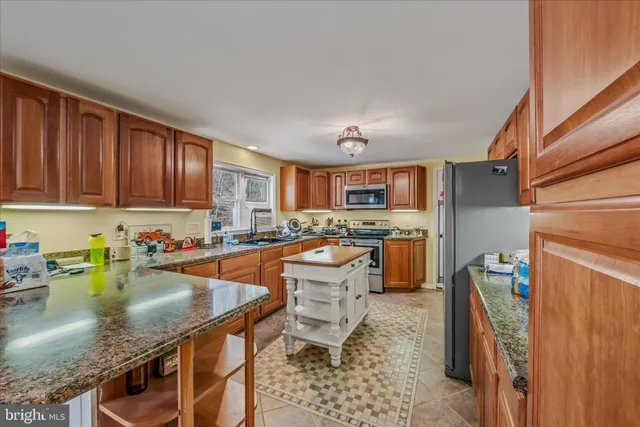 $459,000 | 1920 Sir Johns Run Road, Berkeley Springs, WV 25411