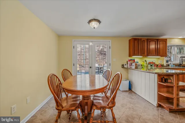 $459,000 | 1920 Sir Johns Run Road, Berkeley Springs, WV 25411