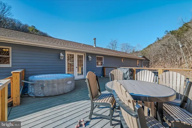 $459,000 | 1920 Sir Johns Run Road, Berkeley Springs, WV 25411