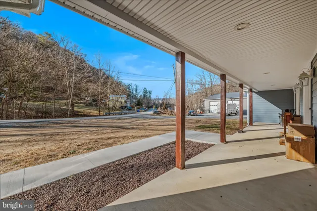 $459,000 | 1920 Sir Johns Run Road, Berkeley Springs, WV 25411