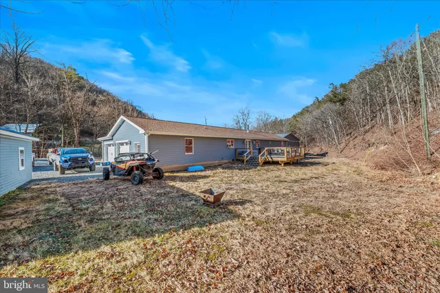 $459,000 | 1920 Sir Johns Run Road, Berkeley Springs, WV 25411