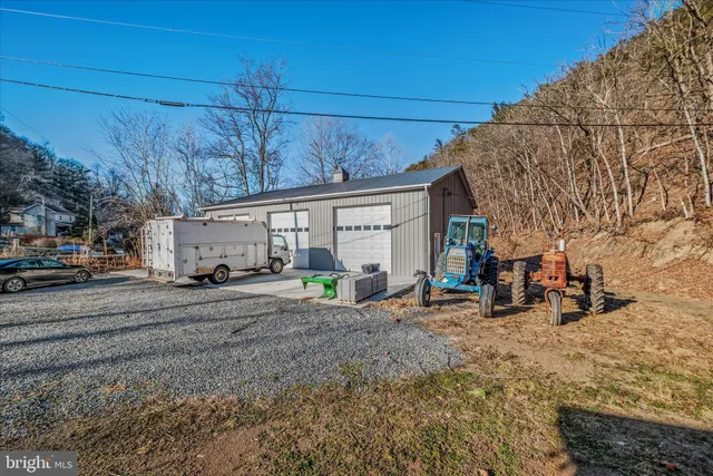 $459,000 | 1920 Sir Johns Run Road, Berkeley Springs, WV 25411