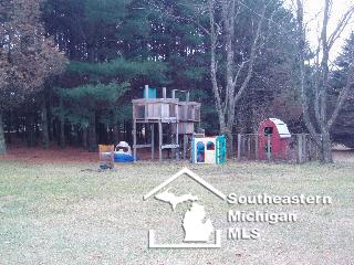13317 Lulu Road Ida, MI 48140 - Photo 4 of 13 629352-3.JPG