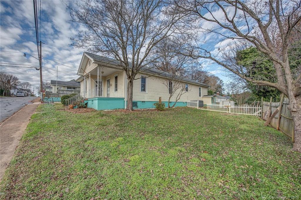 428 15th Street Cramerton, NC 28032 - Photo 4 of 25