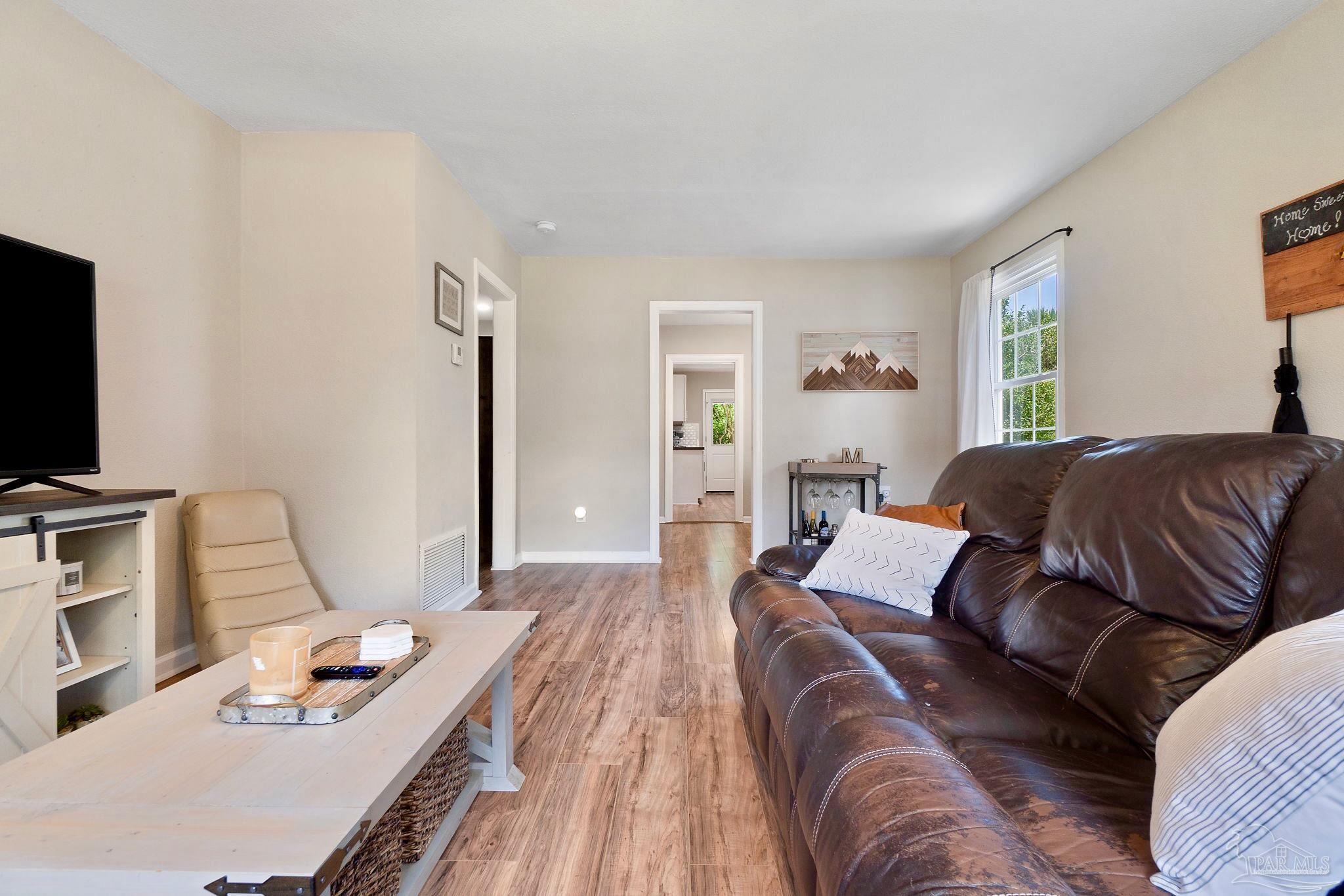 206 Ruberia Avenue Pensacola, FL 32507 - Photo 5 of 41 Gallery Image 5
