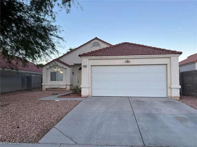 $1,725 | 3702 Rose Canyon Drive, North Las Vegas, NV 89032