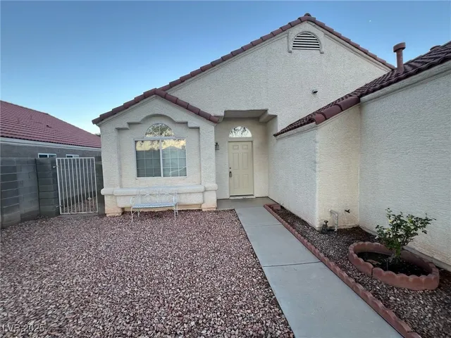 $1,675 | 3702 Rose Canyon Drive, North Las Vegas, NV 89032