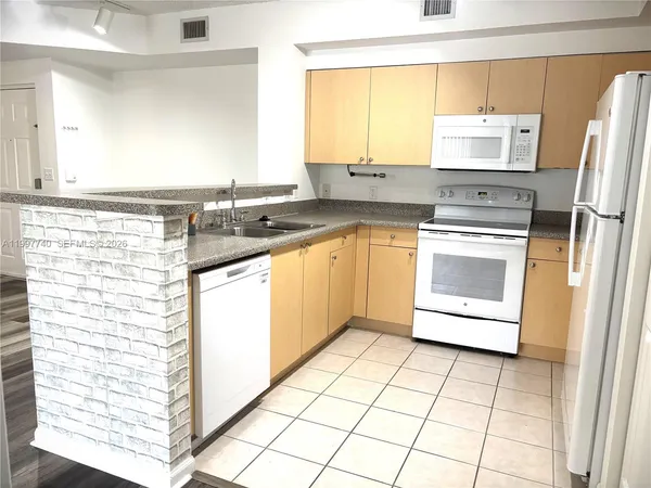 $235,000 | 8050 North Nob Hill Road, Unit 105, Tamarac, FL 33321