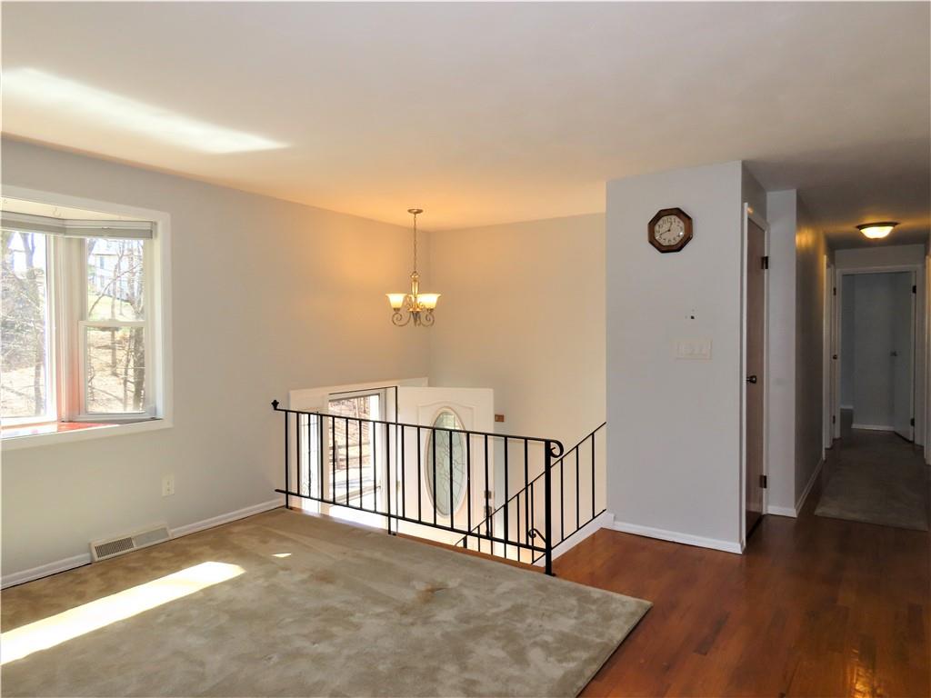 2309 McAleer Road Sewickley, PA 15143 - Photo 4 of 25 Gallery Image 4