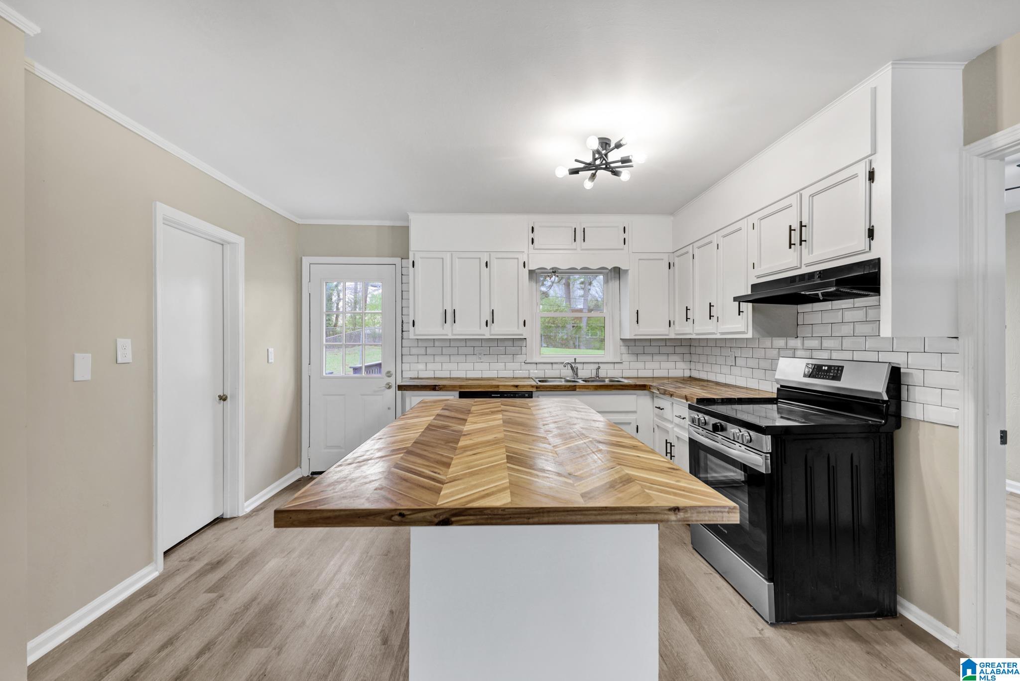532 Rollingwood Road Birmingham, AL 35235 - Photo 6 of 26