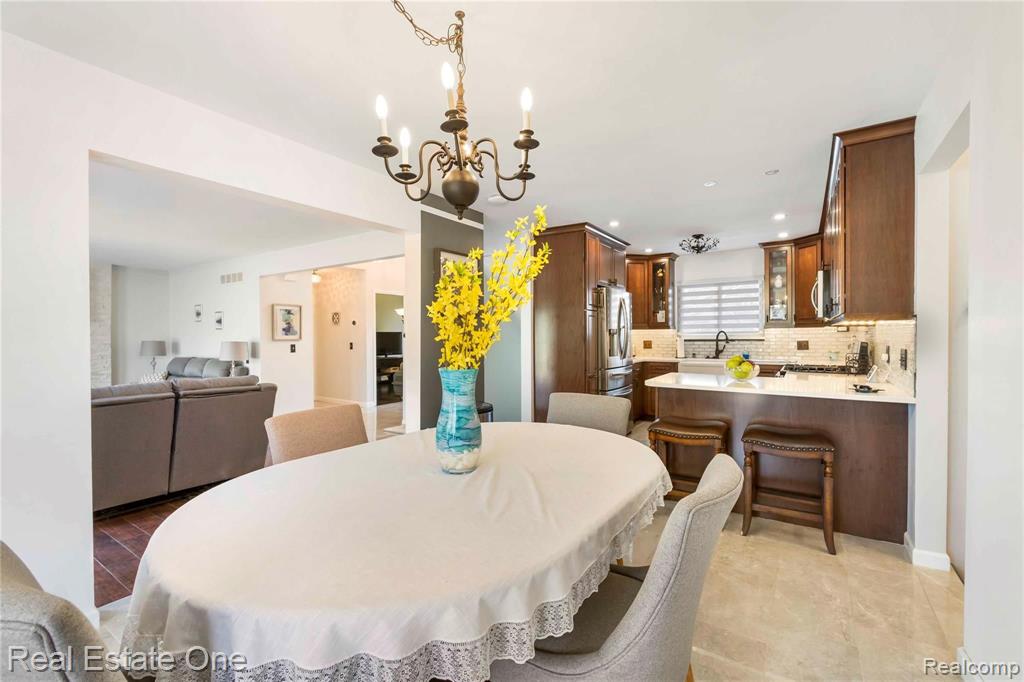 702 Ten Point Drive Rochester Hills, MI 48309 - Photo 14 of 34