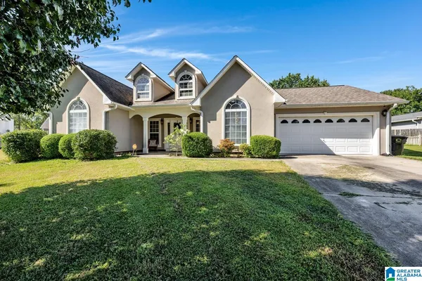 $296,000 | 1535 Petrea Drive Southeast, Cullman, AL 35055