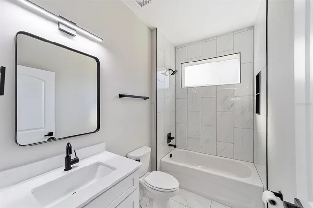 a view of an entryway of a house