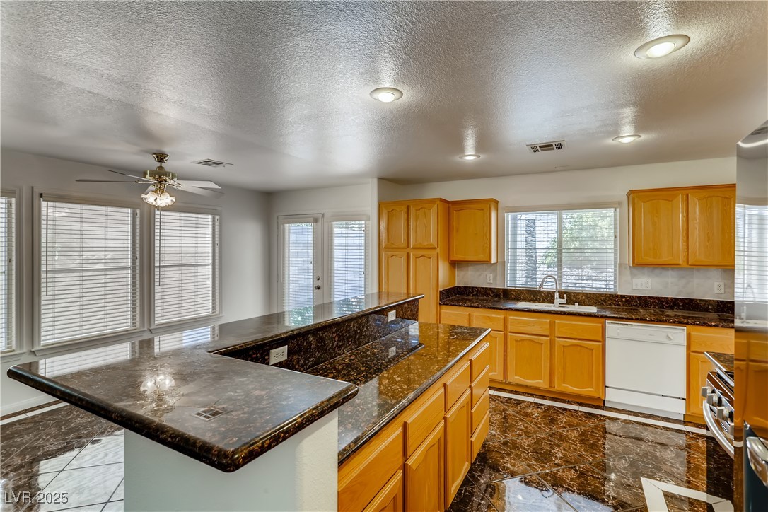 3981 Erva Street Las Vegas, NV 89147 - Photo 11 of 27