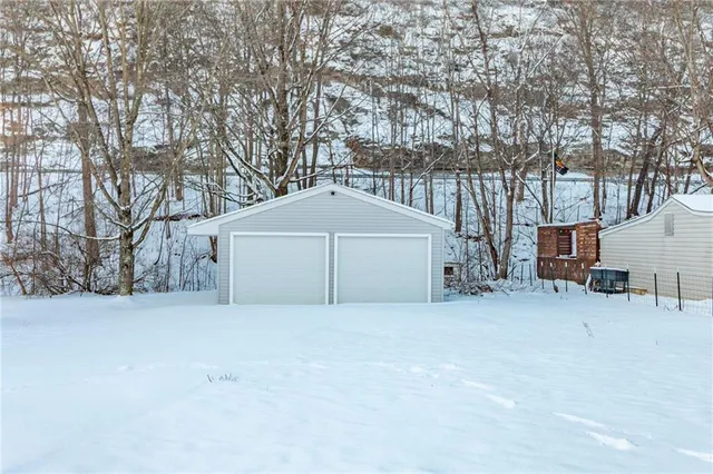 $219,900 | 2873 North Meadow Street, Natrona Heights, PA 15065