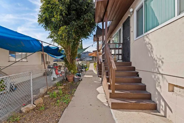 $980,000 | 447 Grand Avenue, Spring Valley, CA 91977