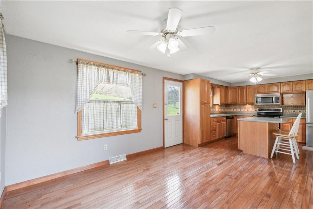 215 Walker Road Apollo, PA 15613 - Photo 6 of 30 Gallery Image 6