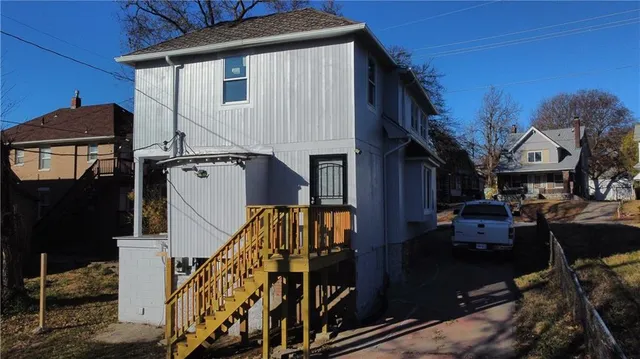 $279,000 | 1047 Quindaro Boulevard, Kansas City, KS 66104