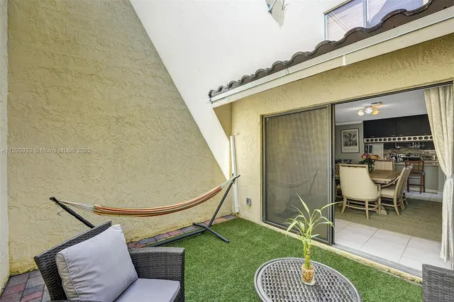 $3,300 | 22322 Pineapple Walk Drive, Boca Raton, FL 33433