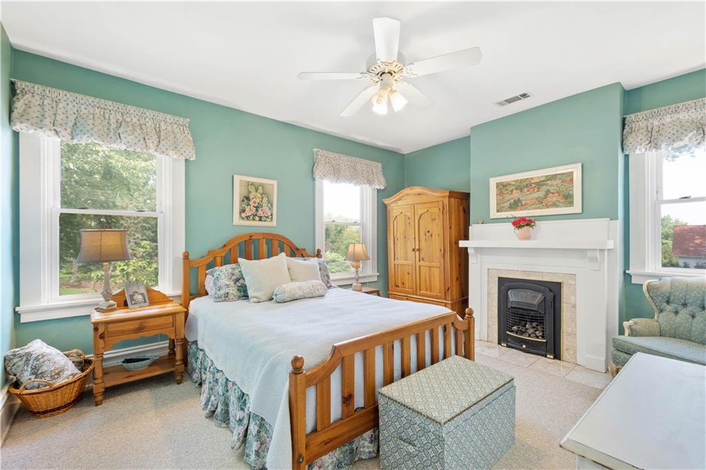 870 East McMurray Road Venetia, PA 15367 - Photo 13 of 25 Gallery Image 13