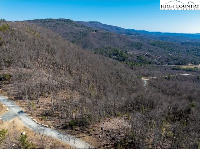 a view of a dry field