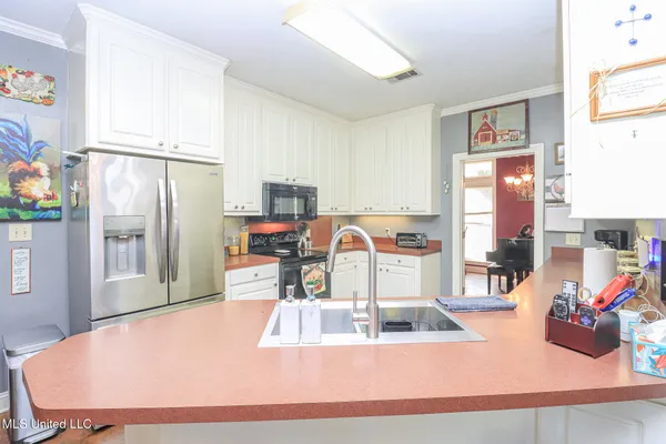 $327,000 | 1230 Misty Lane, Terry, MS 39170