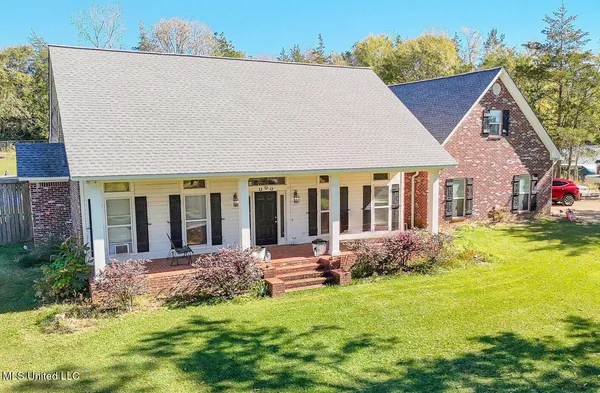 $327,000 | 1230 Misty Lane, Terry, MS 39170