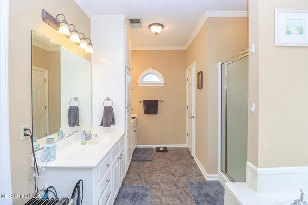 $327,000 | 1230 Misty Lane, Terry, MS 39170
