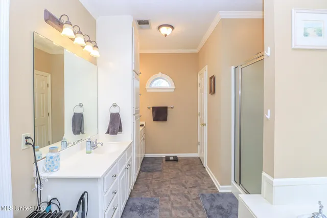 $327,000 | 1230 Misty Lane, Terry, MS 39170