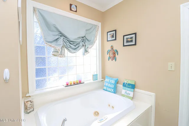 $327,000 | 1230 Misty Lane, Terry, MS 39170